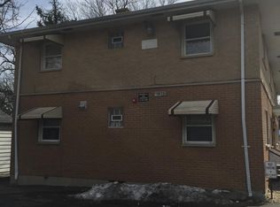 1813 Ogden Ave APT 1A, Lisle, IL