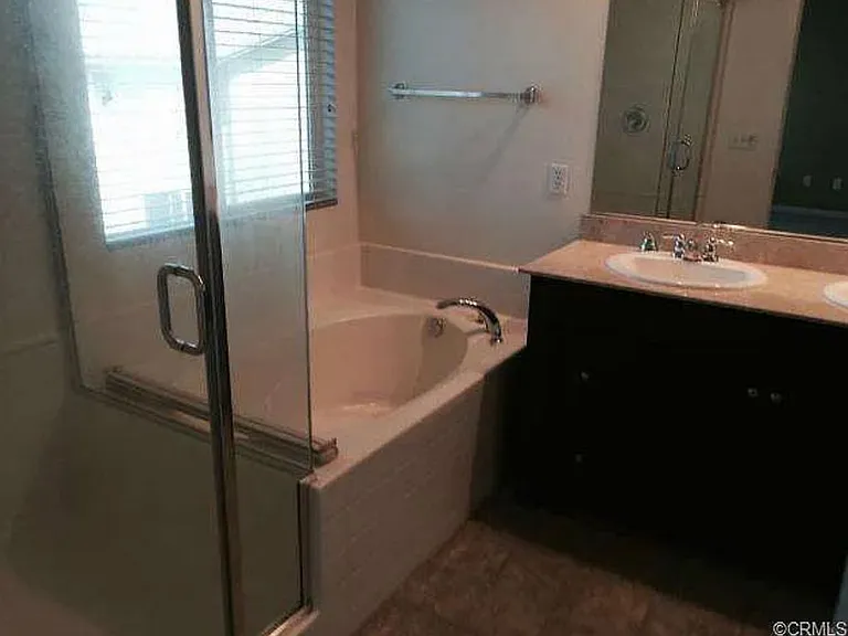 5548 Hartness Ct — Photo 17