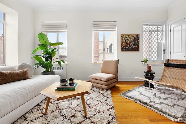 Sold by Compass | media 1