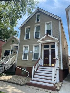 1839 W Henderson St, Chicago, IL, 60657