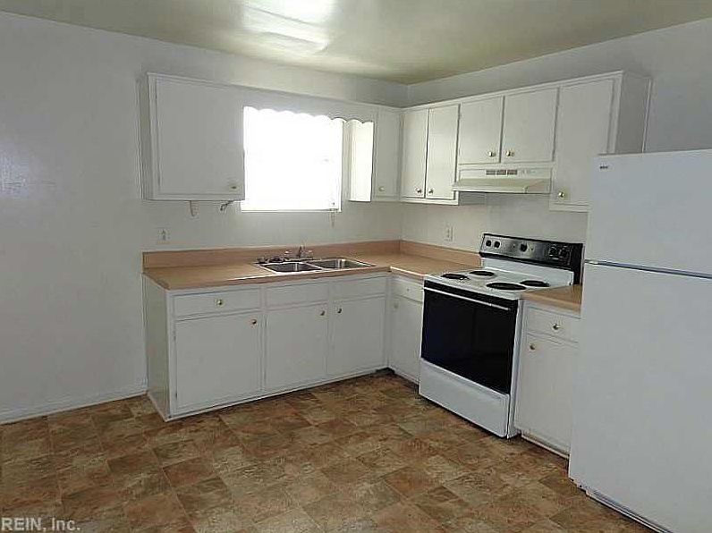 1st image of 9620 1st Bay St APT C