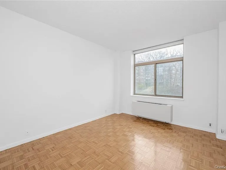 35 N Chatsworth Ave #3V — Photo 15