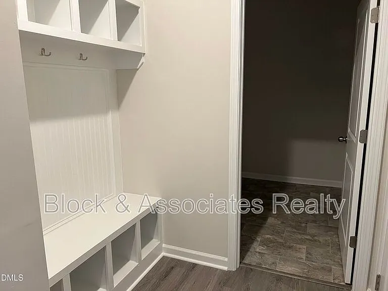 262 Streamliner Blvd — Photo 6