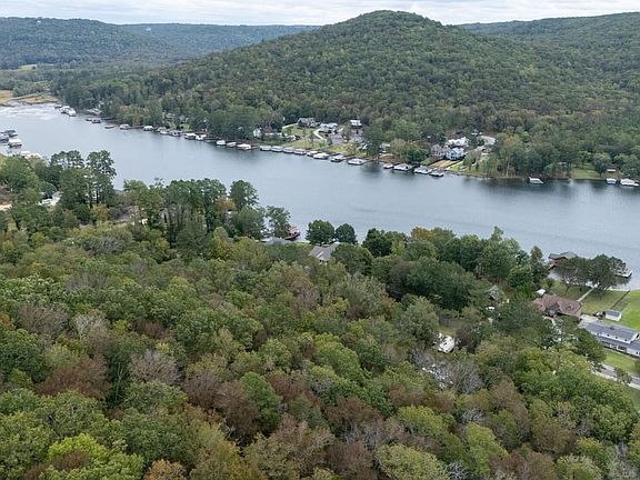 3rd image of 135 Honeycomb Valley Rd