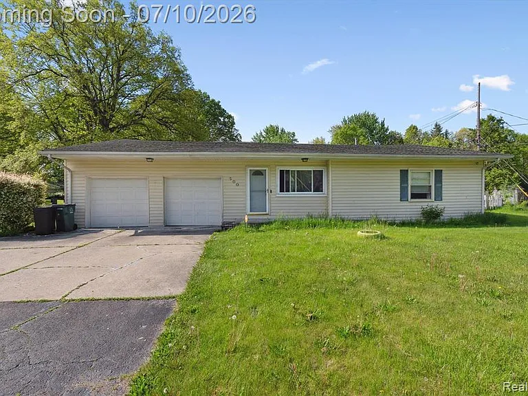 500 Trombley Dr — Photo 5