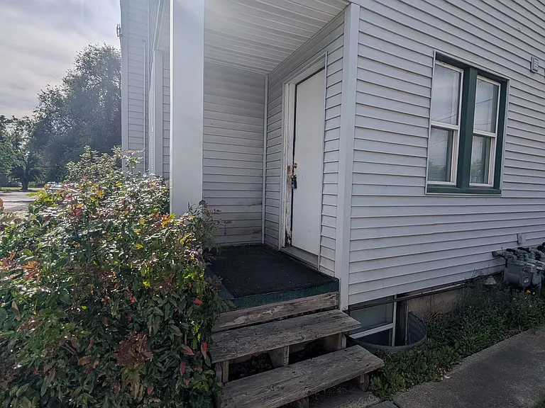 702 N Oak St #C — Photo 10