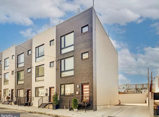 73 E Sharpnack St, Philadelphia, PA 19119