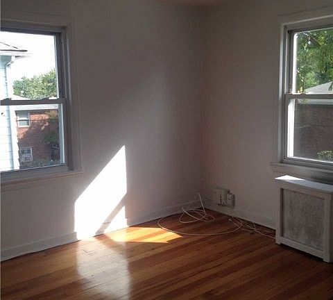 5th image of 1547 200th St