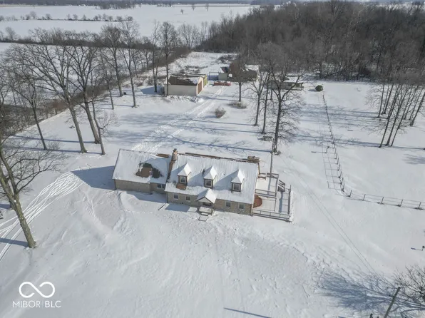 2663 S Meridian Rd, Greenfield, IN 46140