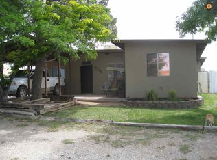 406 S 11th St, Carlsbad, NM 88220