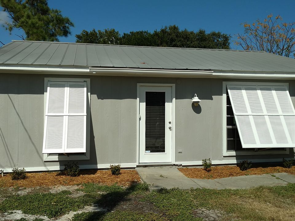 1st image of 21802 Palm Ave