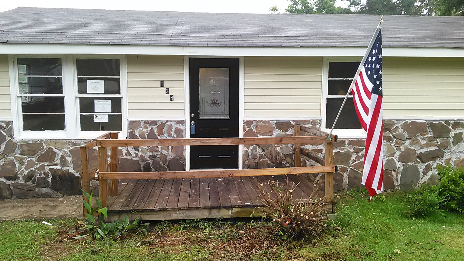 124 Peachtree Rd photo 1
