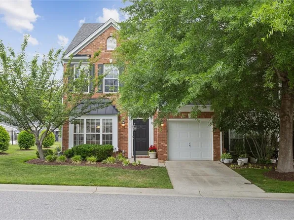 212 Daniels Dr, Yorktown, VA 23690