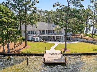 106 Mace Point, West End, NC 27376