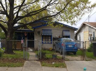 517 S San Eduardo Ave, San Antonio, TX 78237