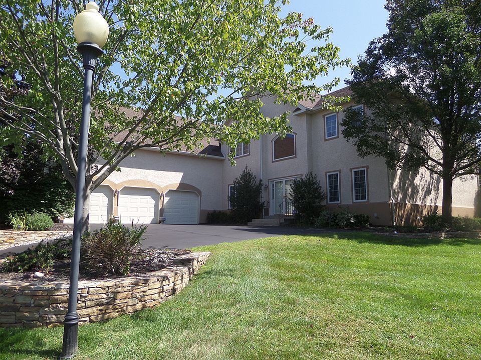Front View - 3 car garage