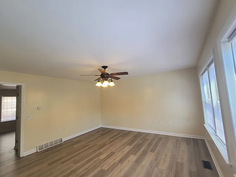 1 Pineview Pl — Photo 9