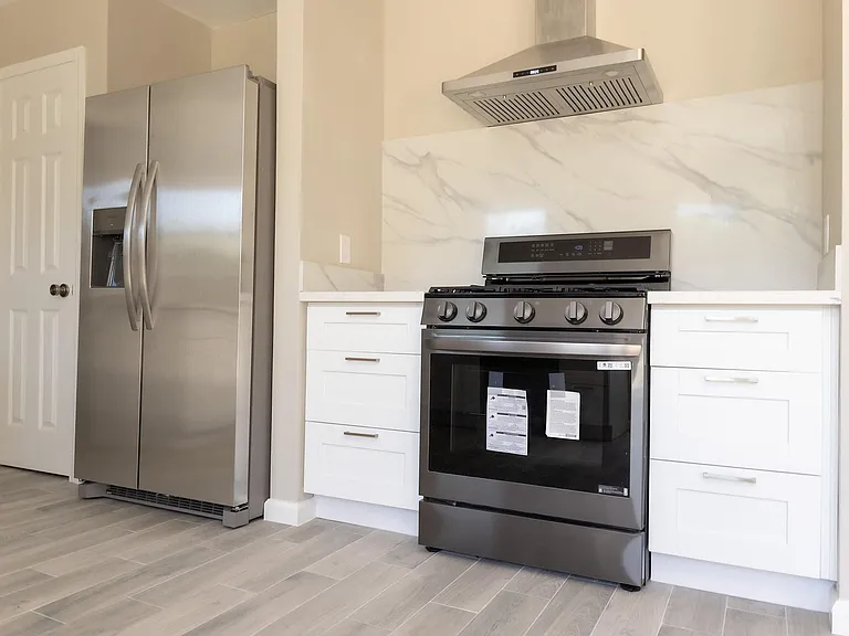 8335 Langdon Ln — Photo 12