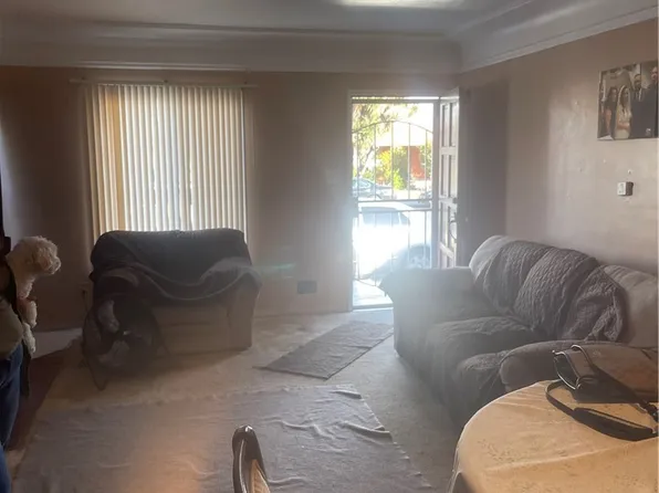 6325 Alamo Ave, Bell, CA 90201