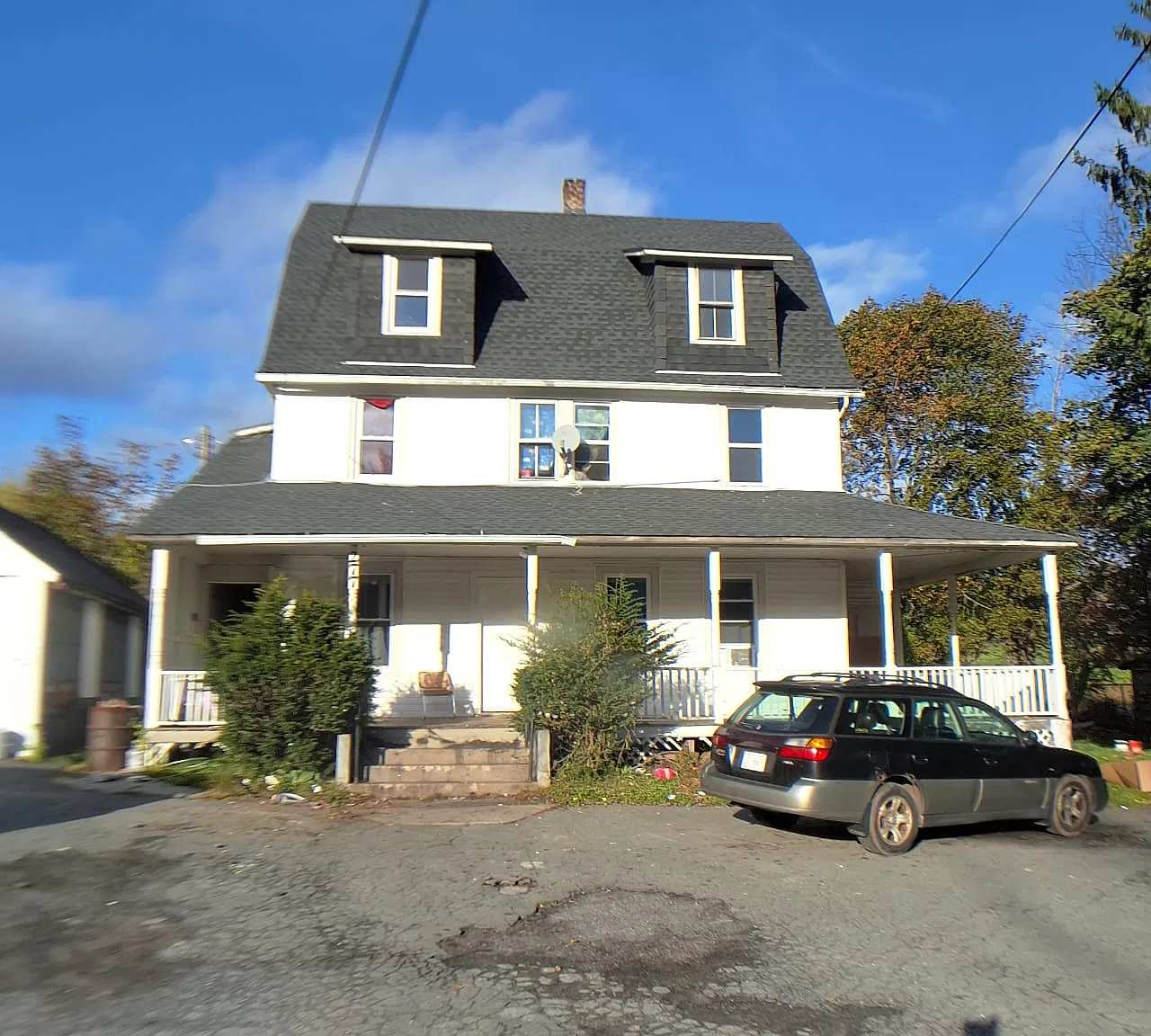 3 bed, $1,575 — Photo 1