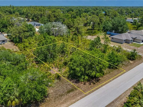 3216 44th St W, Lehigh Acres, FL 33971