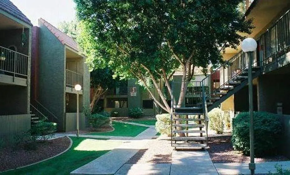 Building Photo - Rancho Sierra Apartments