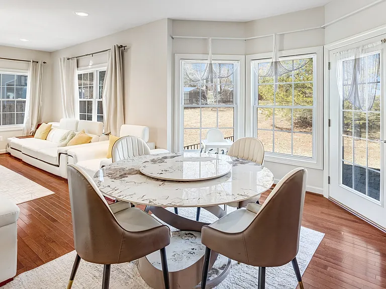 8312 Telegraph Rd — Photo 18
