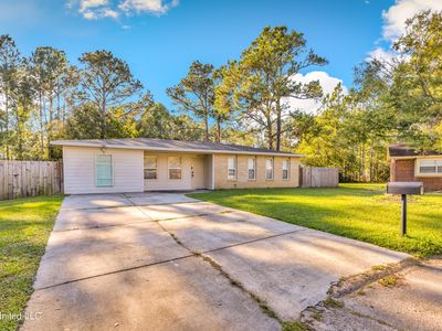 5672 Woodstock Ct, Gautier, MS, 39553