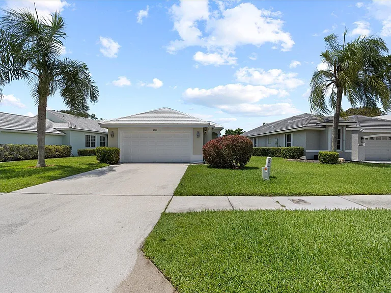 2573 Country Golf Dr — Photo 22
