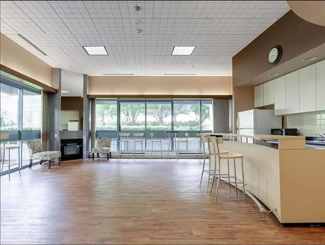 Cornerstone Tower1 Executive Suite — Photo 2
