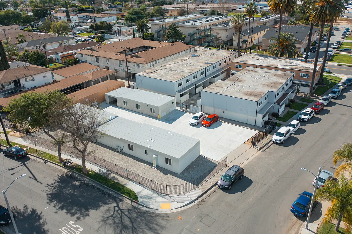 Building Photo - 500 S Montebello Blvd #9C