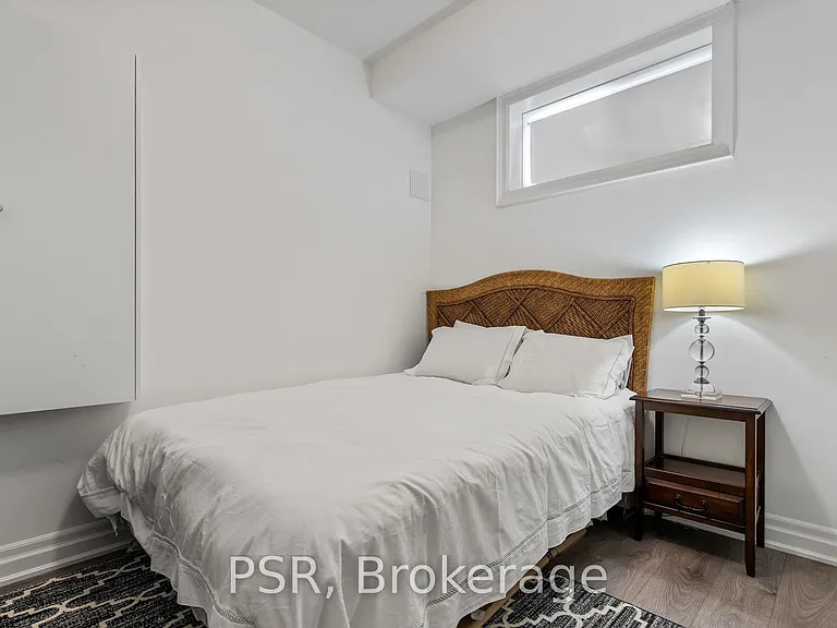 8 Willowbrook Rd — Photo 32