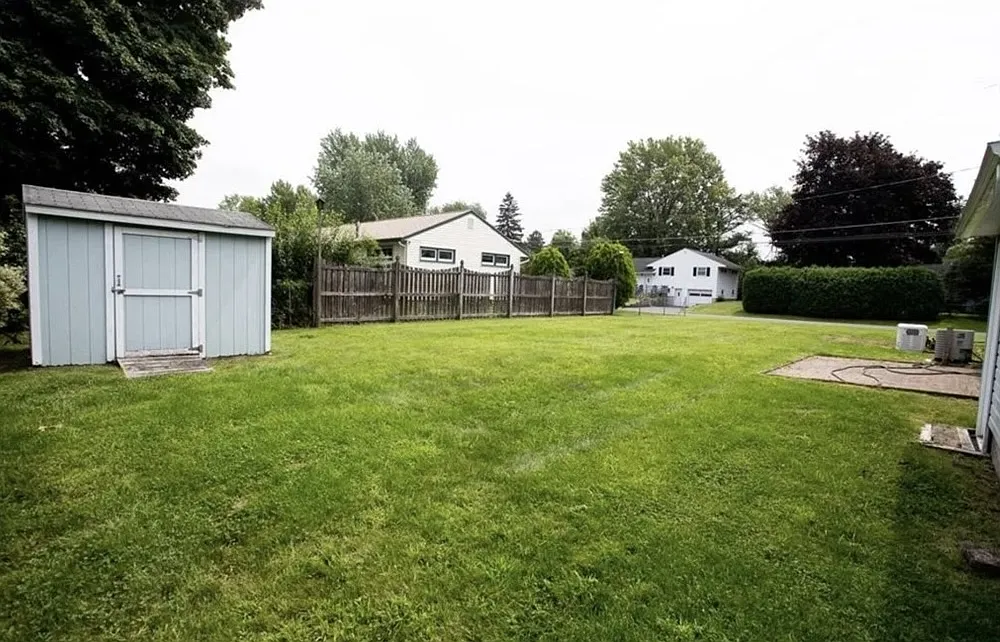5 bed, 1548 sqft, $2,800 — Photo 4