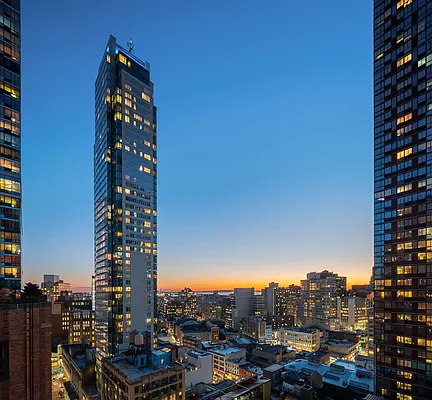 Sold by Douglas Elliman | media 18