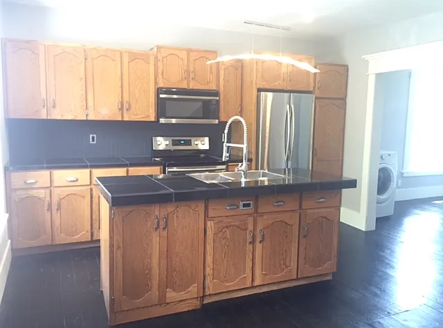 211 Paisley St #A — Photo 28