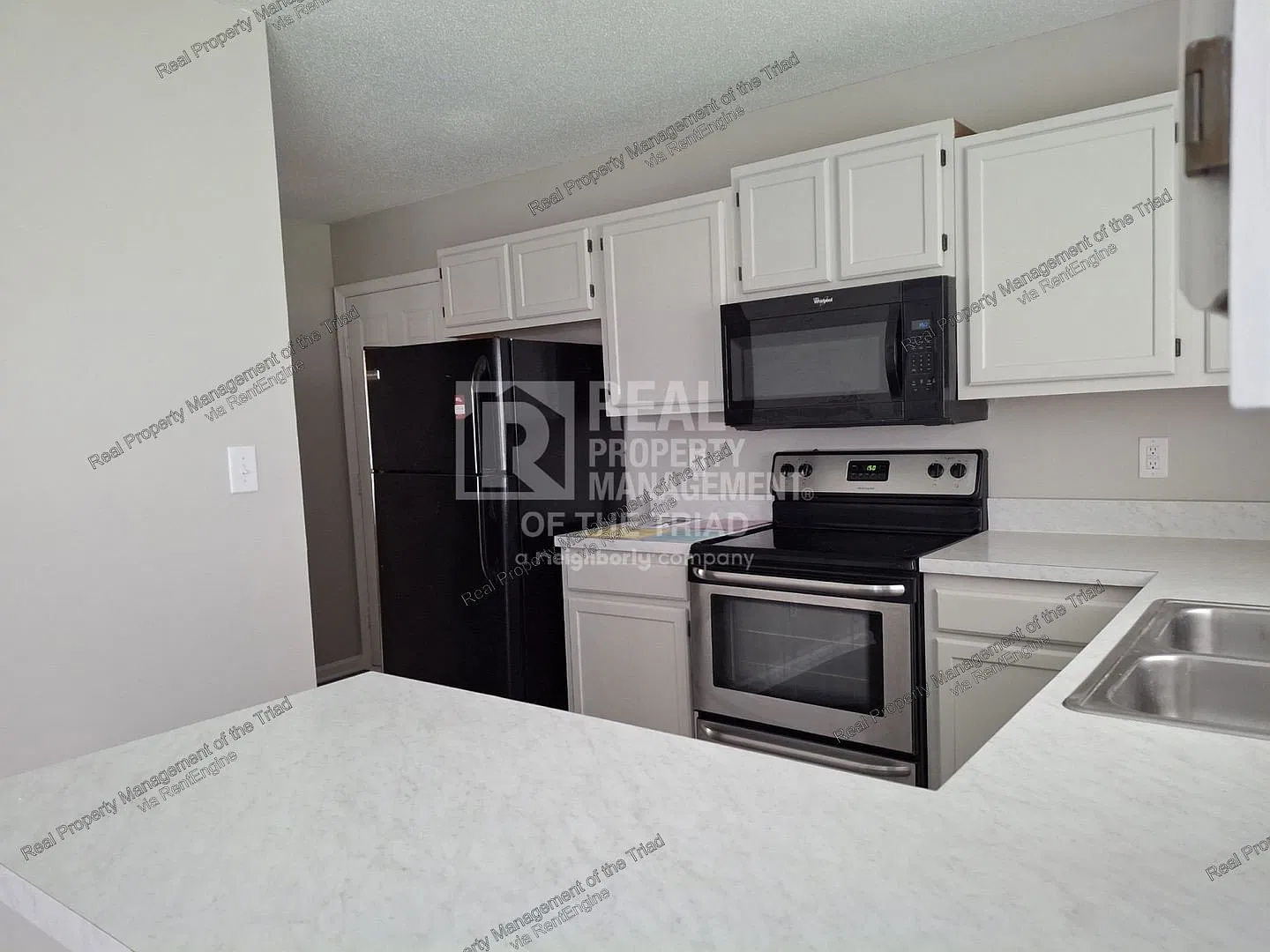3 bed, 2.5 bath, 1512 sqft, $1,795 — Photo 4