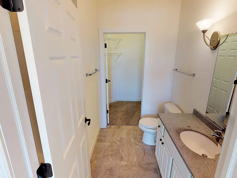 Delafield Woods Apartments — Photo 72