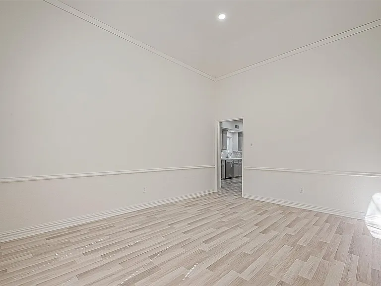 1015 Sugar Lakes Dr — Photo 17