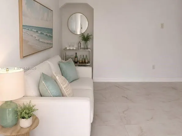 450 77th St, Miami Beach, FL