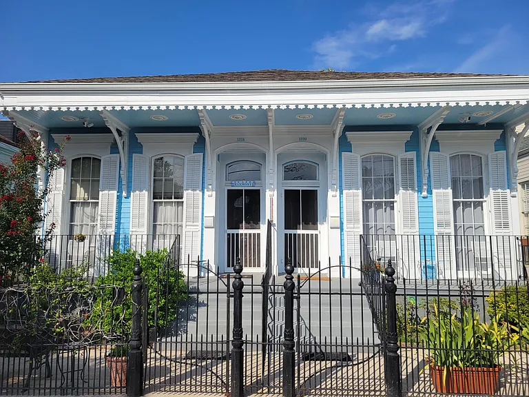 Welcome to the Tiffany Box on Harmony Street.