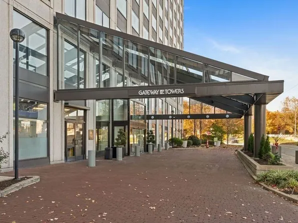 320 Fort Duquesne Blvd APT 11O, Pittsburgh, PA 15222