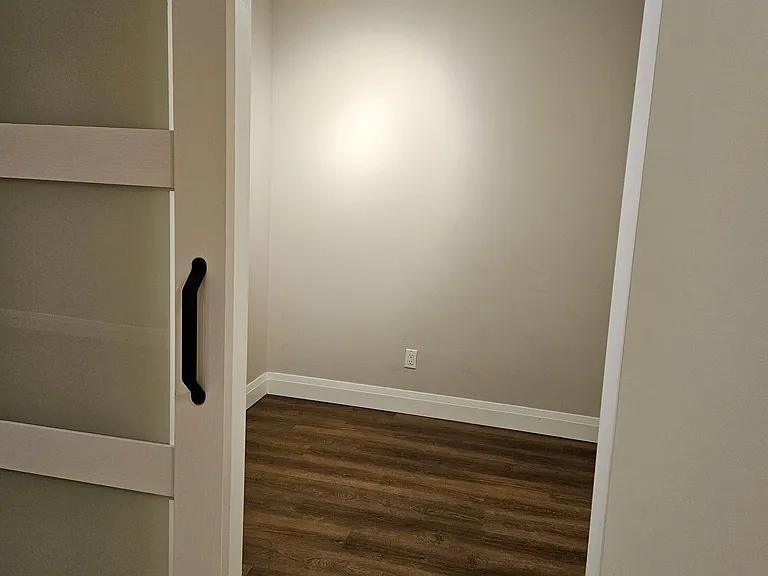 111 Elizabeth St #108 — Photo 10