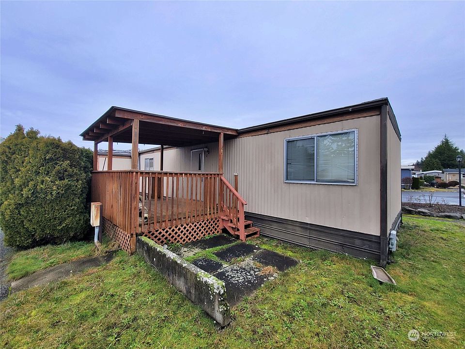 1st image of 210 37th Street SE #104