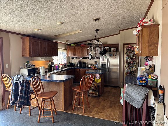 5th image of 300 S Brewer Rd