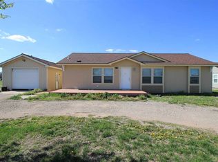 8 Hackberry Dr, Quinter, KS 67752