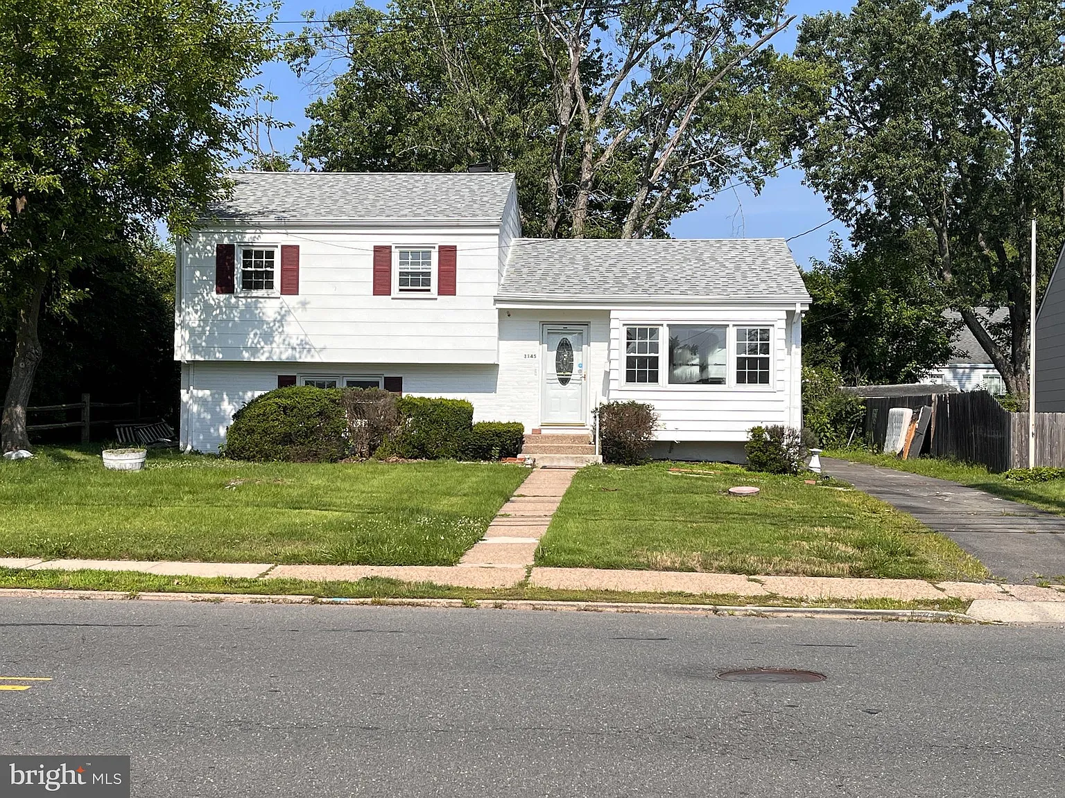 4 bed, 2.0 bath, 1552 sqft, $2,600 — Photo 1