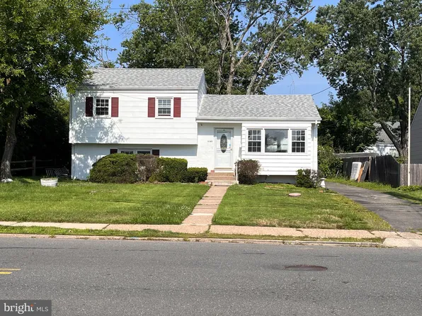 1145 Lower Ferry Rd, Ewing, NJ 08618