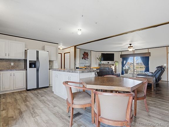 5th image of 35545 E 1170th Rd