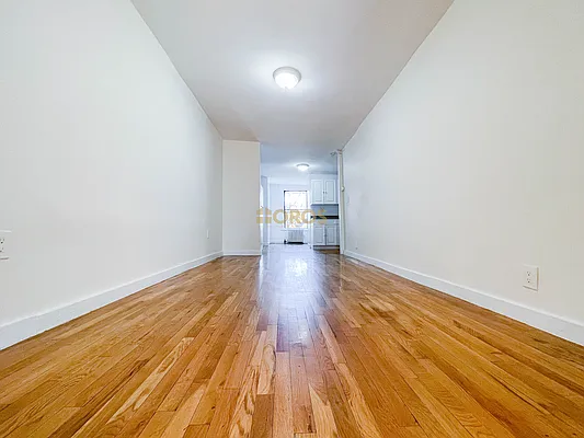 Rented by City Connections Realty | media 3