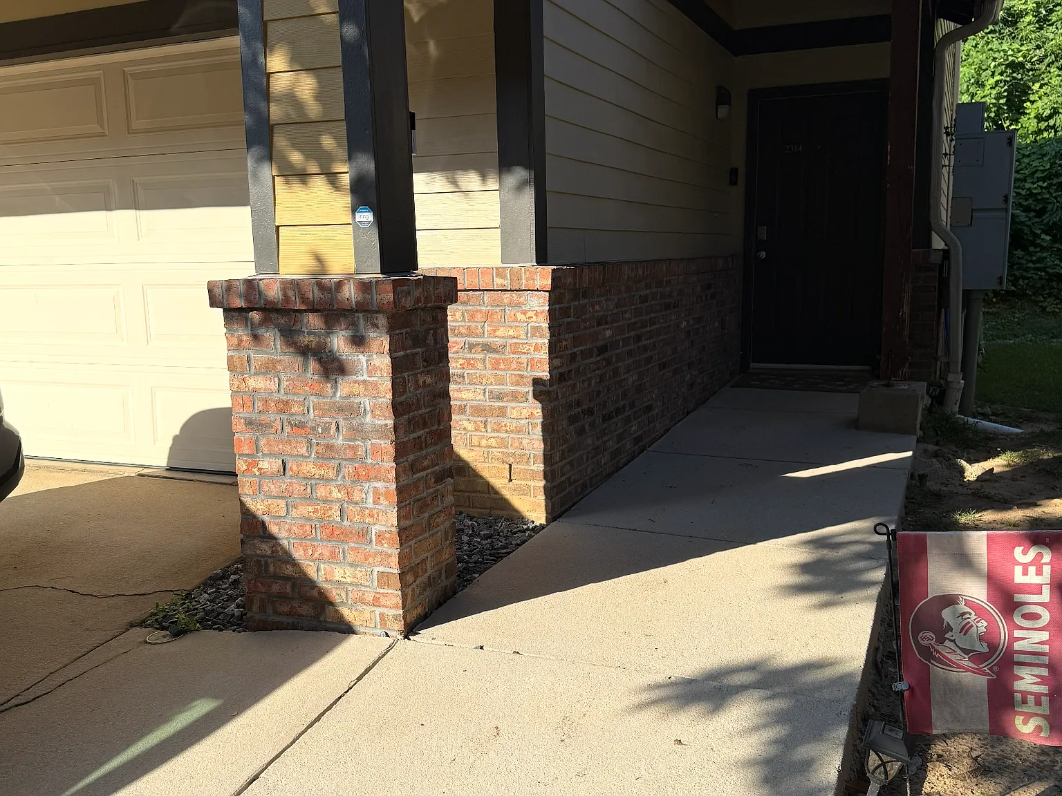 3 bed, 1275 sqft, $2,200 — Photo 4